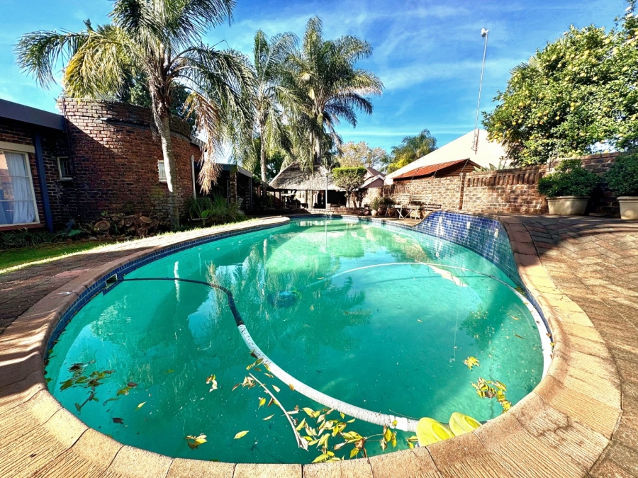 4 Bedroom Property for Sale in Pioneer Park KwaZulu-Natal