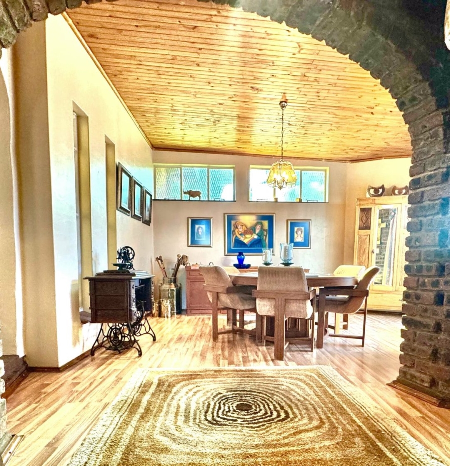 4 Bedroom Property for Sale in Pioneer Park KwaZulu-Natal