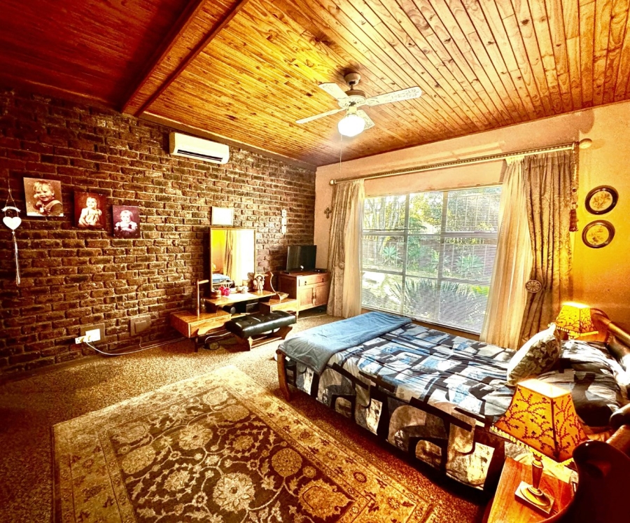 4 Bedroom Property for Sale in Pioneer Park KwaZulu-Natal