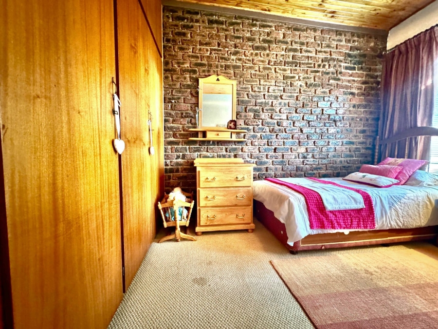 4 Bedroom Property for Sale in Pioneer Park KwaZulu-Natal