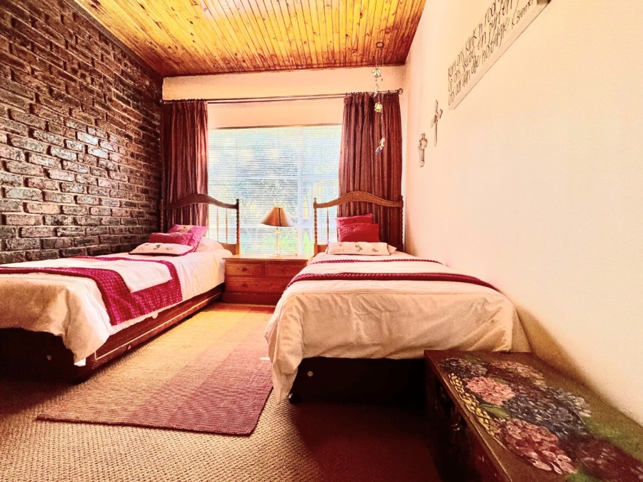 4 Bedroom Property for Sale in Pioneer Park KwaZulu-Natal