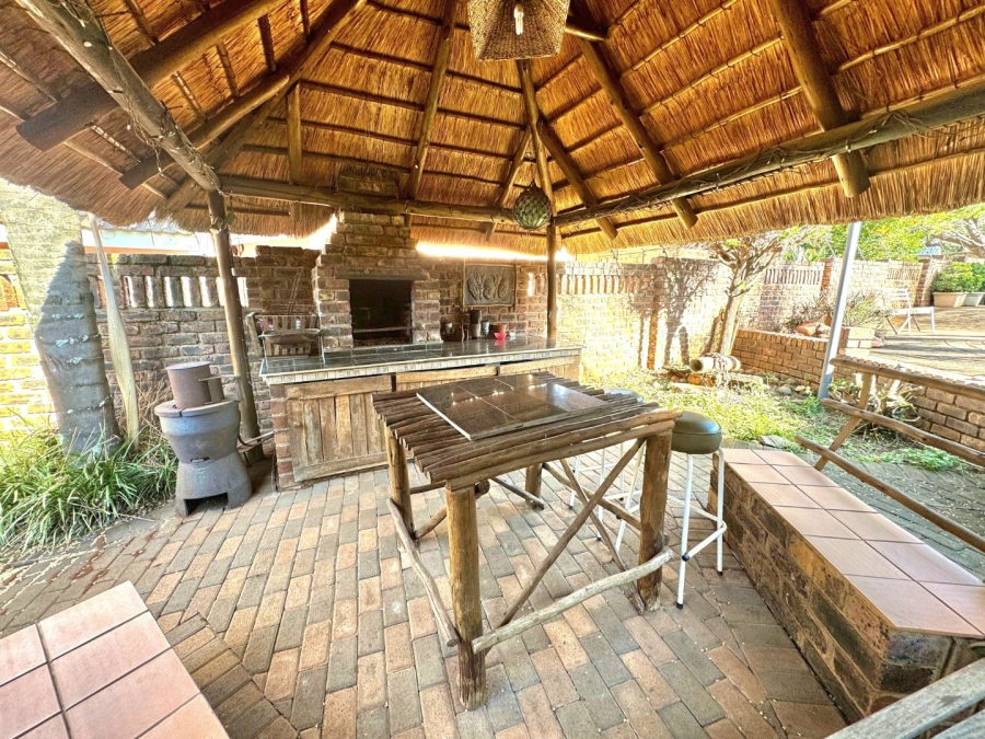 4 Bedroom Property for Sale in Pioneer Park KwaZulu-Natal