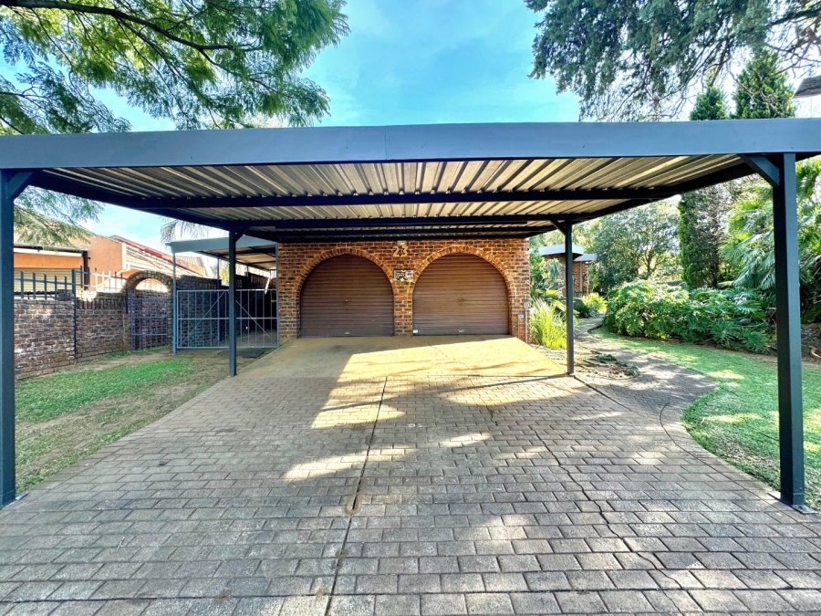 4 Bedroom Property for Sale in Pioneer Park KwaZulu-Natal