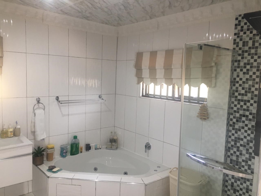 3 Bedroom Property for Sale in Amajuba Park KwaZulu-Natal