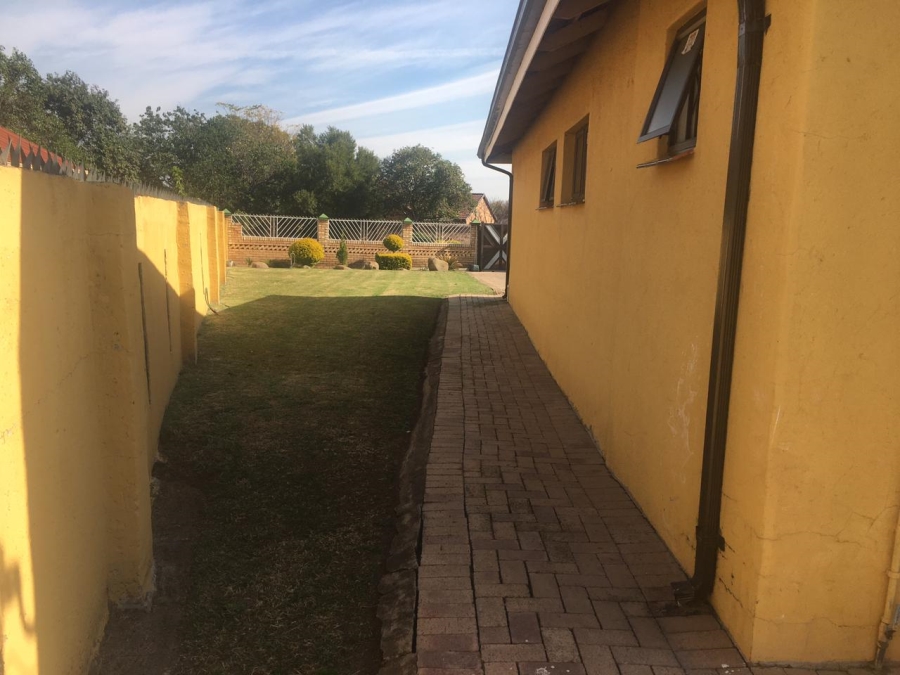 3 Bedroom Property for Sale in Amajuba Park KwaZulu-Natal