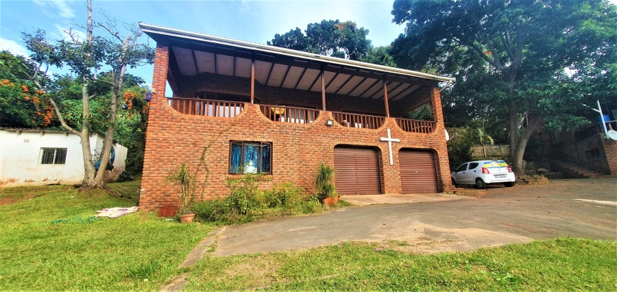 6 Bedroom Property for Sale in Sea Park KwaZulu-Natal