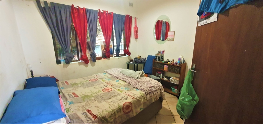6 Bedroom Property for Sale in Sea Park KwaZulu-Natal
