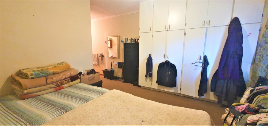 6 Bedroom Property for Sale in Sea Park KwaZulu-Natal