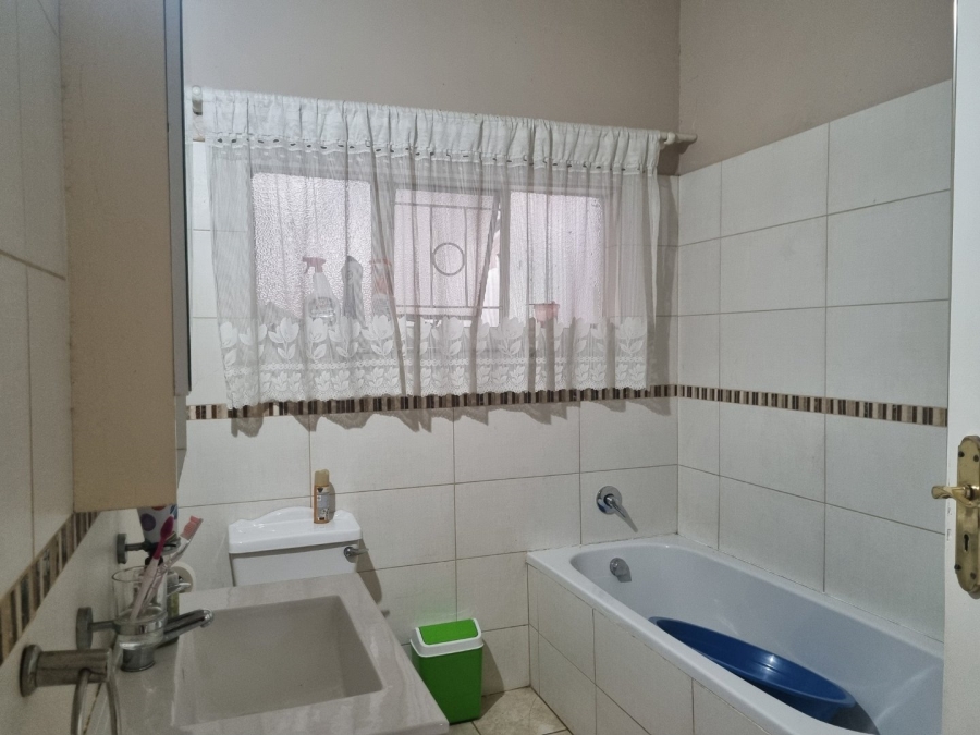 To Let 3 Bedroom Property for Rent in Prestbury KwaZulu-Natal