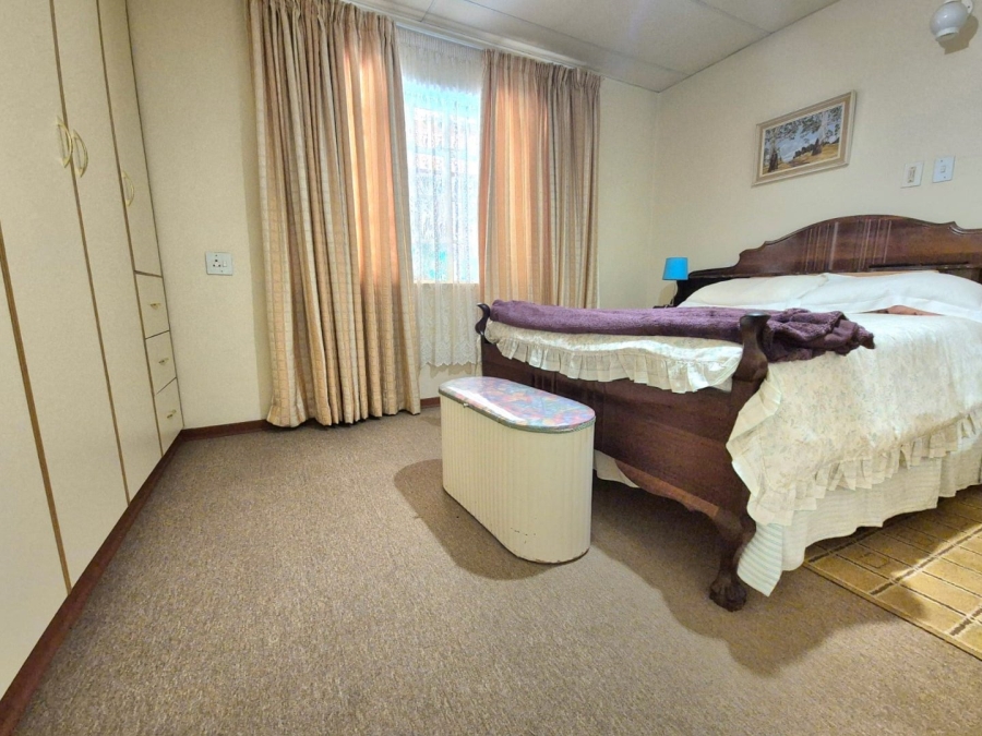 2 Bedroom Property for Sale in Newcastle KwaZulu-Natal