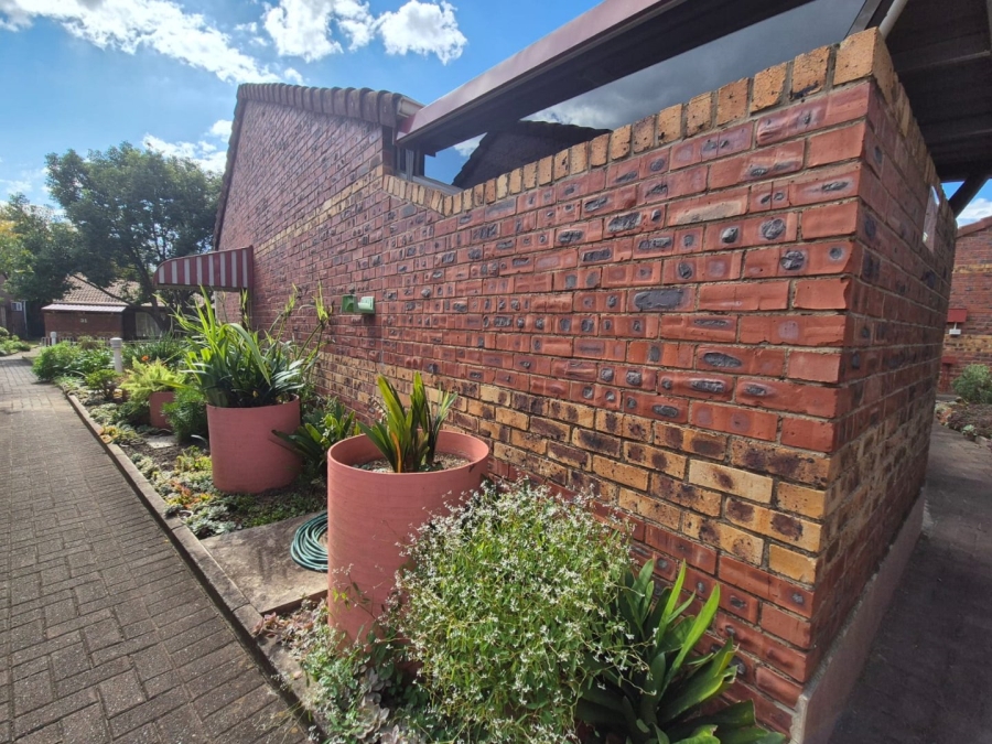 2 Bedroom Property for Sale in Newcastle KwaZulu-Natal