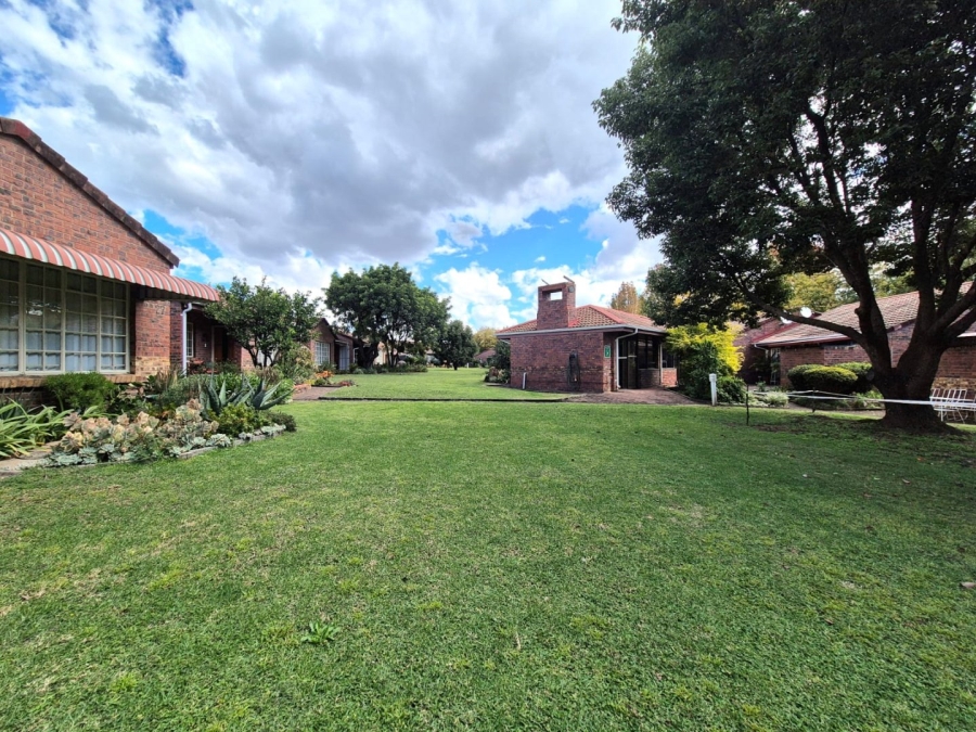 2 Bedroom Property for Sale in Newcastle KwaZulu-Natal