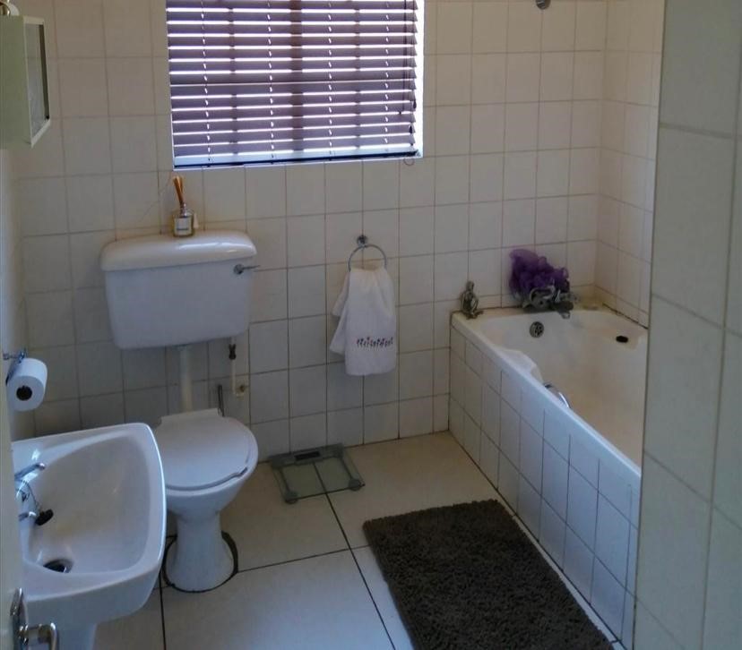 2 Bedroom Property for Sale in Aviary Hill KwaZulu-Natal