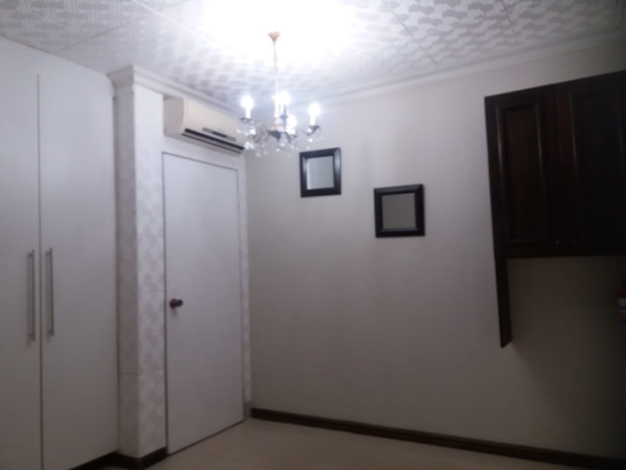 2 Bedroom Property for Sale in Margate KwaZulu-Natal
