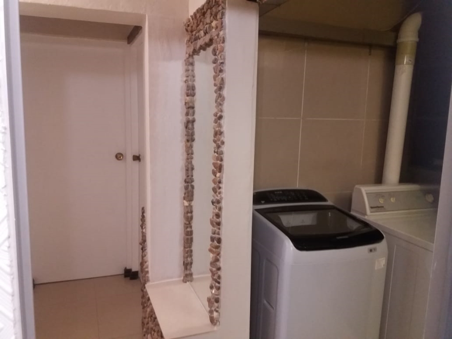 2 Bedroom Property for Sale in Margate KwaZulu-Natal