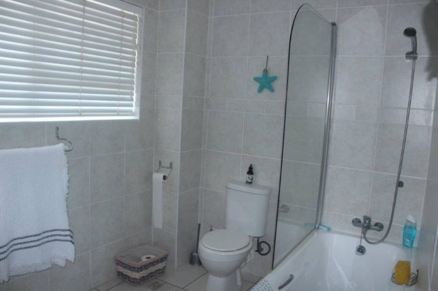 2 Bedroom Property for Sale in Sea Park KwaZulu-Natal