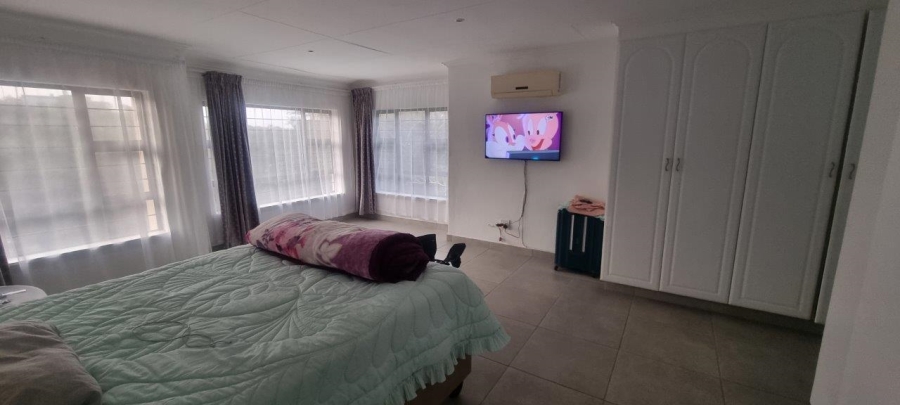 3 Bedroom Property for Sale in Hibberdene KwaZulu-Natal