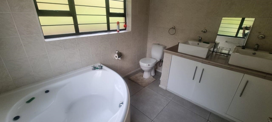 3 Bedroom Property for Sale in Hibberdene KwaZulu-Natal