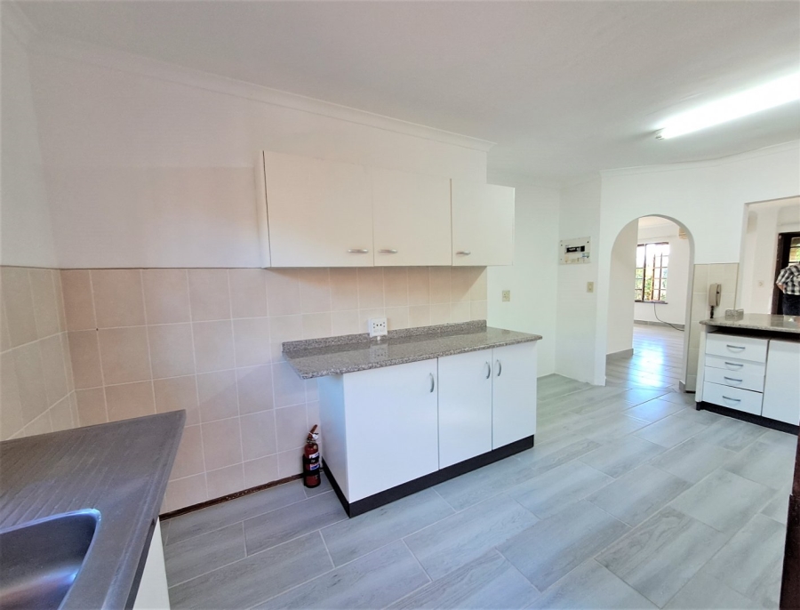 2 Bedroom Property for Sale in Port Edward KwaZulu-Natal