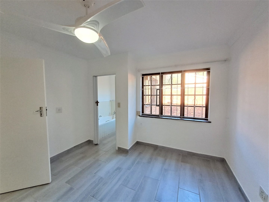 2 Bedroom Property for Sale in Port Edward KwaZulu-Natal