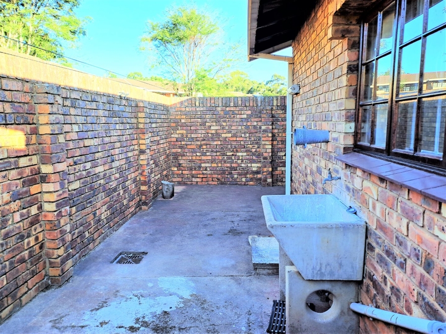 2 Bedroom Property for Sale in Port Edward KwaZulu-Natal