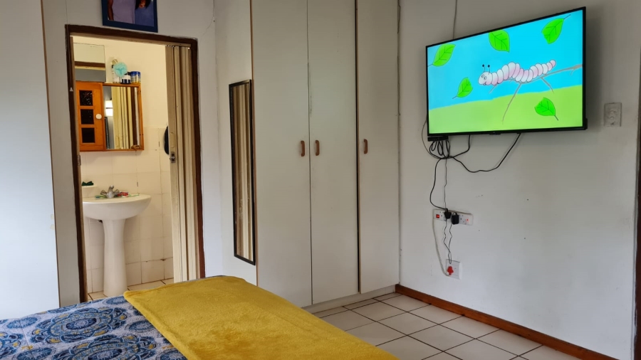 2 Bedroom Property for Sale in Umzumbe KwaZulu-Natal
