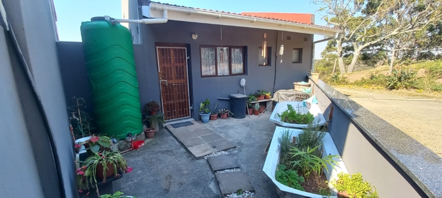 7 Bedroom Property for Sale in Marburg KwaZulu-Natal