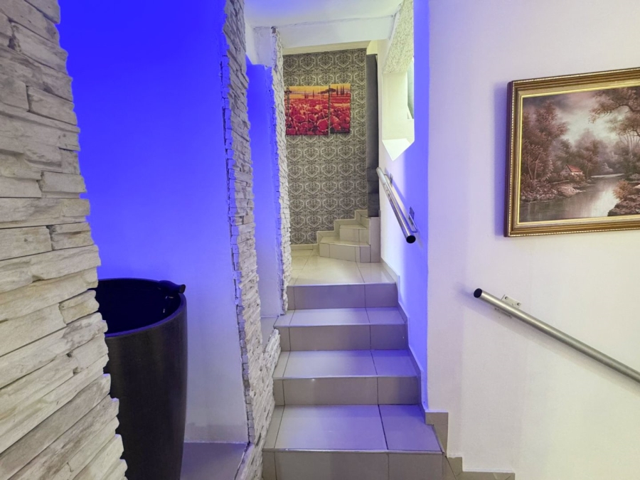 4 Bedroom Property for Sale in Aviary Hill KwaZulu-Natal