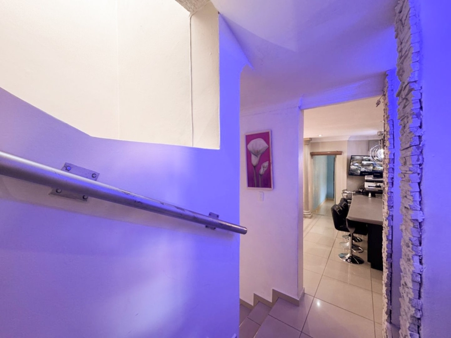 4 Bedroom Property for Sale in Aviary Hill KwaZulu-Natal