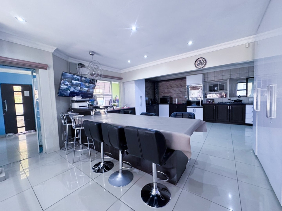 4 Bedroom Property for Sale in Aviary Hill KwaZulu-Natal