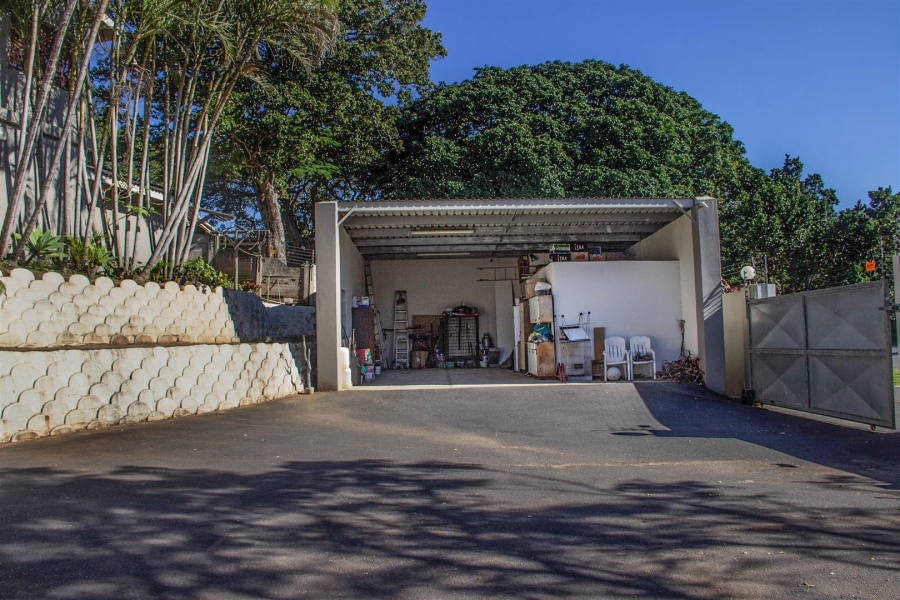 6 Bedroom Property for Sale in Margate KwaZulu-Natal