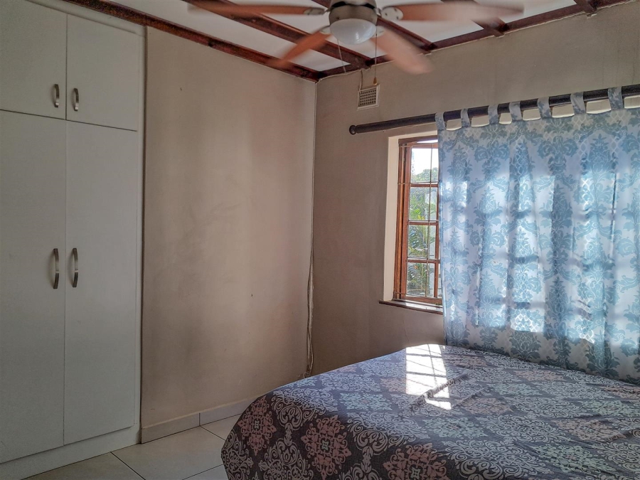 6 Bedroom Property for Sale in Margate KwaZulu-Natal
