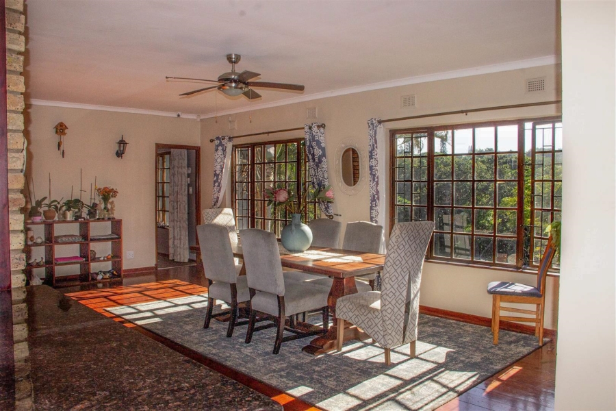 6 Bedroom Property for Sale in Margate KwaZulu-Natal