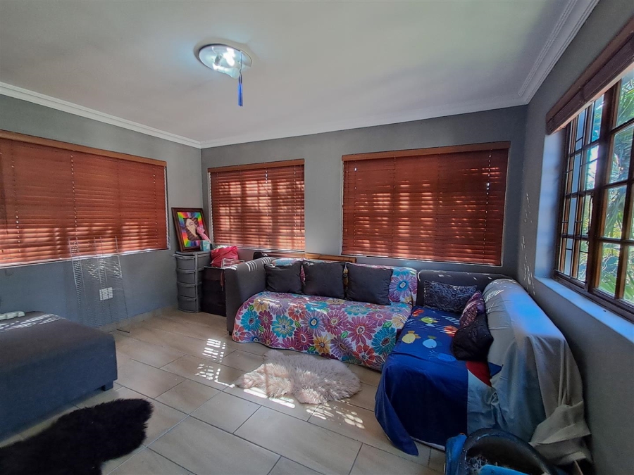 6 Bedroom Property for Sale in Margate KwaZulu-Natal