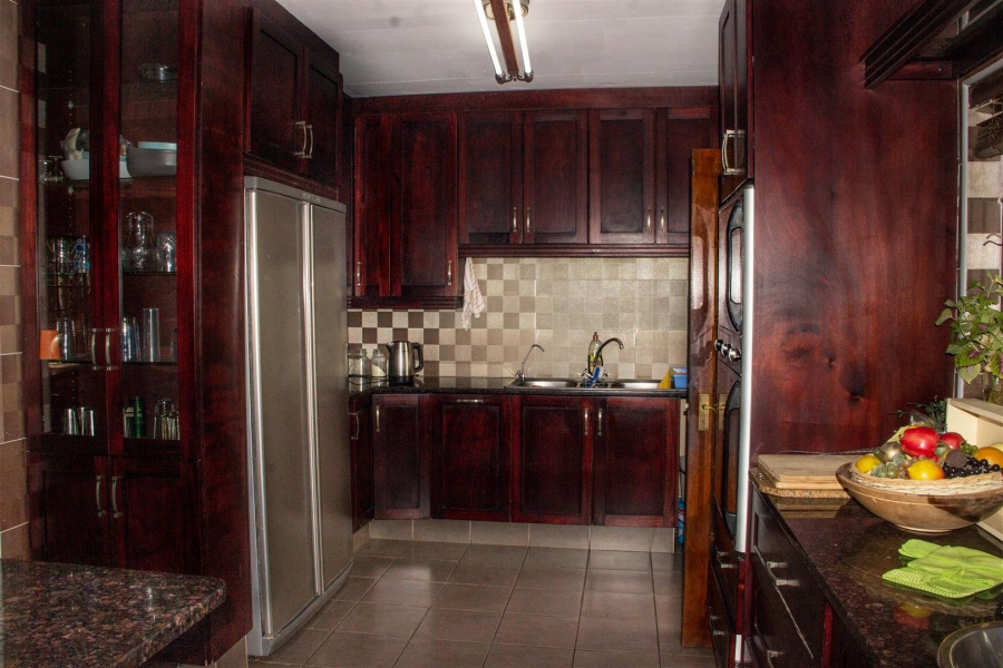 6 Bedroom Property for Sale in Margate KwaZulu-Natal
