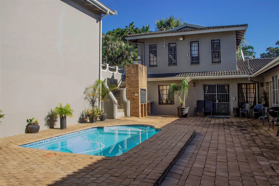 6 Bedroom Property for Sale in Margate KwaZulu-Natal