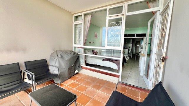 2 Bedroom Property for Sale in Uvongo KwaZulu-Natal