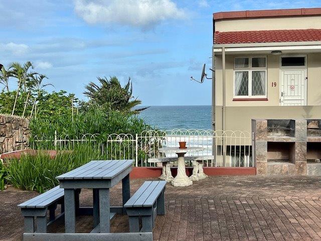 2 Bedroom Property for Sale in Uvongo KwaZulu-Natal