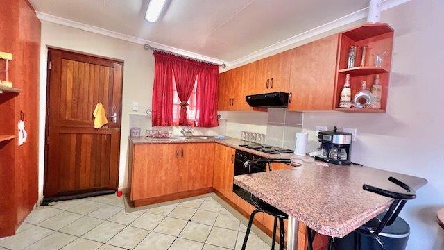 2 Bedroom Property for Sale in Margate KwaZulu-Natal