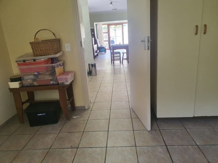 2 Bedroom Property for Sale in Anerley KwaZulu-Natal