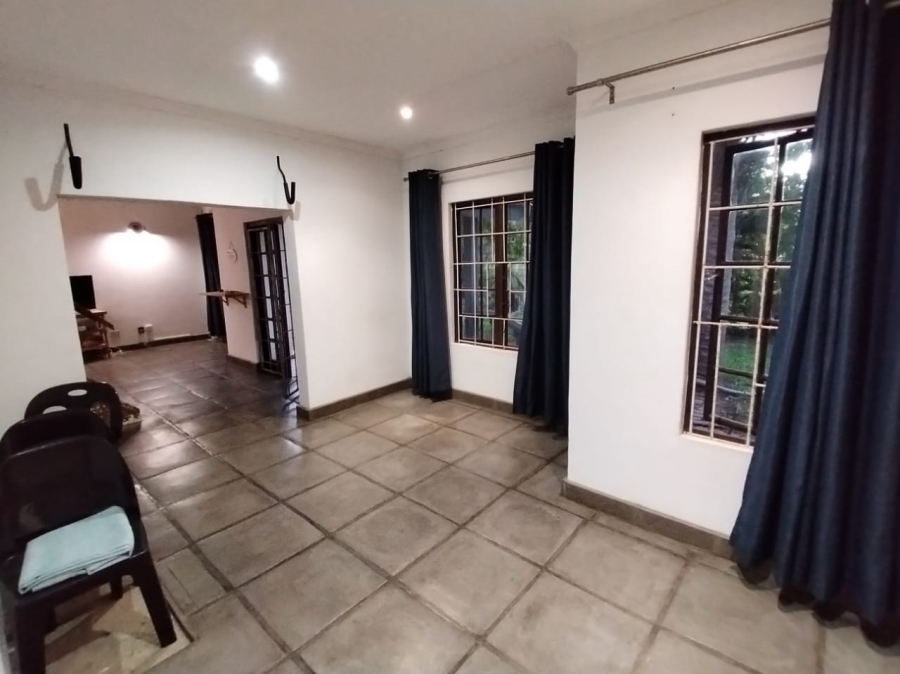 4 Bedroom Property for Sale in Uvongo KwaZulu-Natal