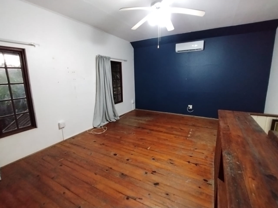 4 Bedroom Property for Sale in Uvongo KwaZulu-Natal