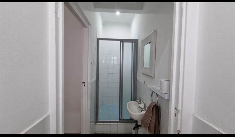 To Let 1 Bedroom Property for Rent in Berea West KwaZulu-Natal