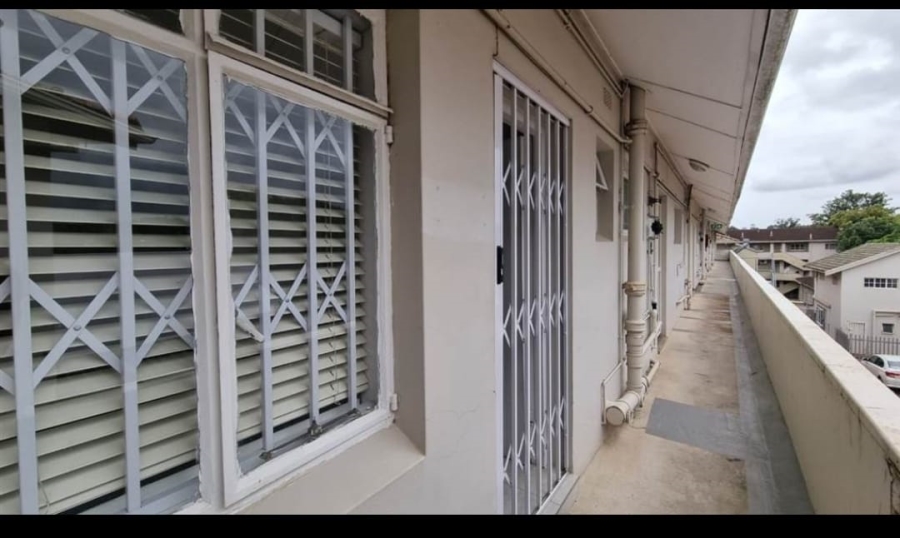 To Let 1 Bedroom Property for Rent in Berea West KwaZulu-Natal