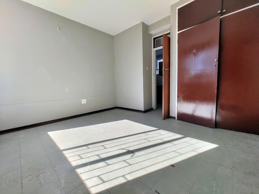 1 Bedroom Property for Sale in Barry Hertzog Park KwaZulu-Natal