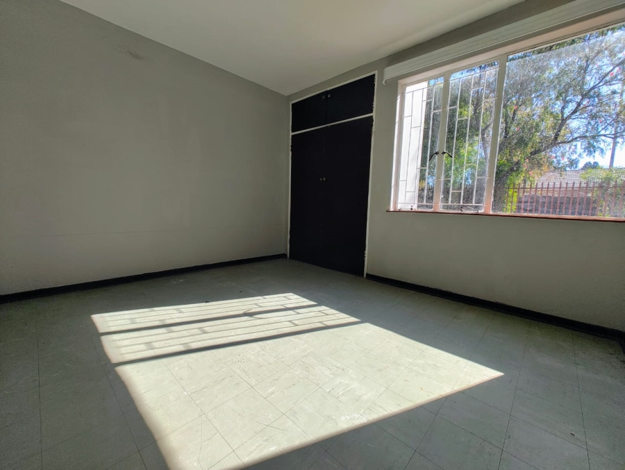 1 Bedroom Property for Sale in Barry Hertzog Park KwaZulu-Natal