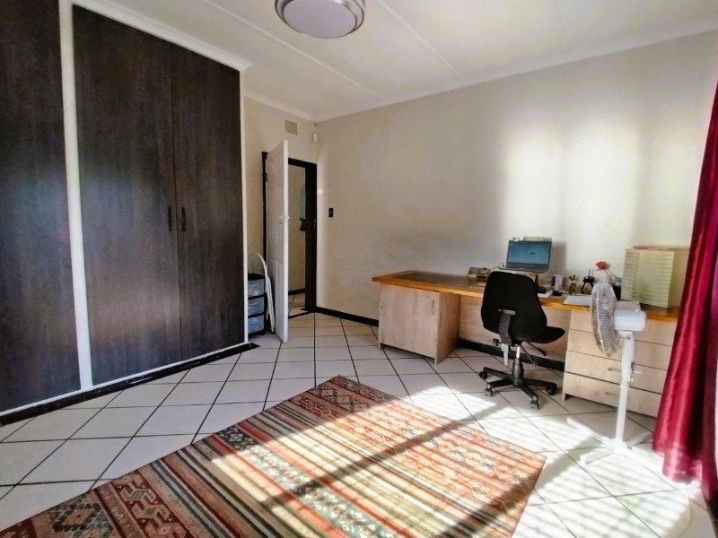 4 Bedroom Property for Sale in Pennington KwaZulu-Natal