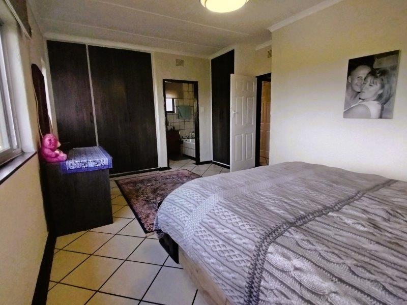 4 Bedroom Property for Sale in Pennington KwaZulu-Natal