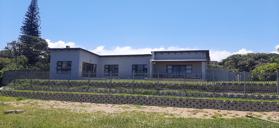 4 Bedroom Property for Sale in Sea Park KwaZulu-Natal