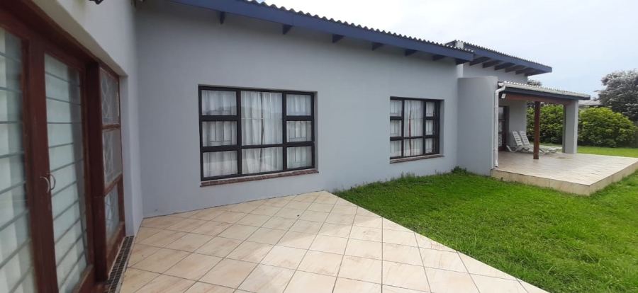4 Bedroom Property for Sale in Sea Park KwaZulu-Natal